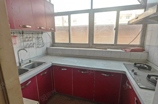 金鼎南邻 上老东昌 中通客车厂家属院三楼三室两厅双阳台可按揭