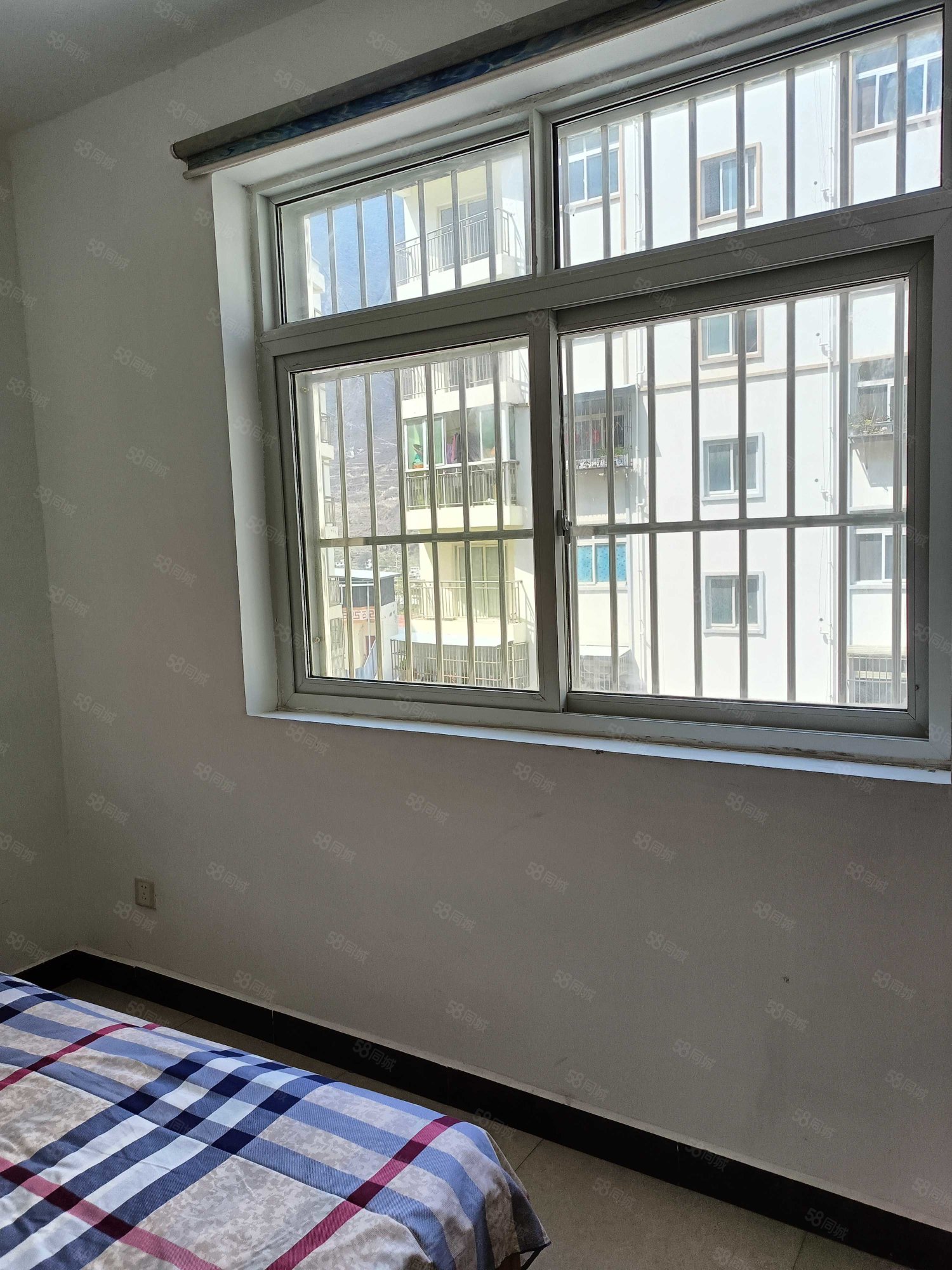 家佳缘小区2室2厅1卫66.36㎡南北19.88万