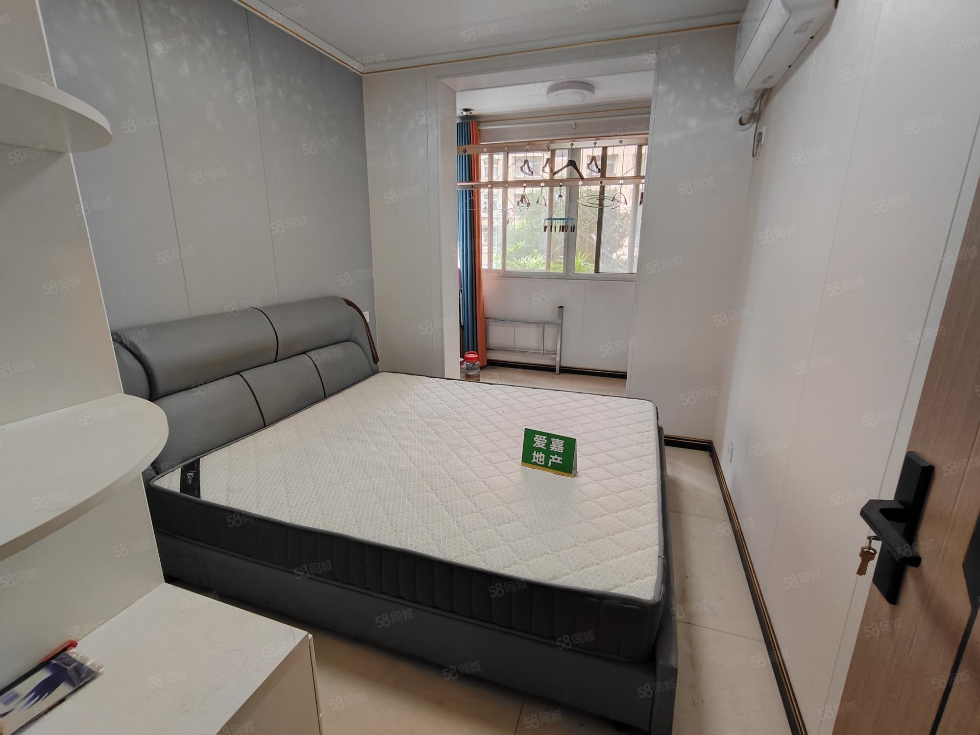 荣港花园2室2厅1卫89㎡南33.8万