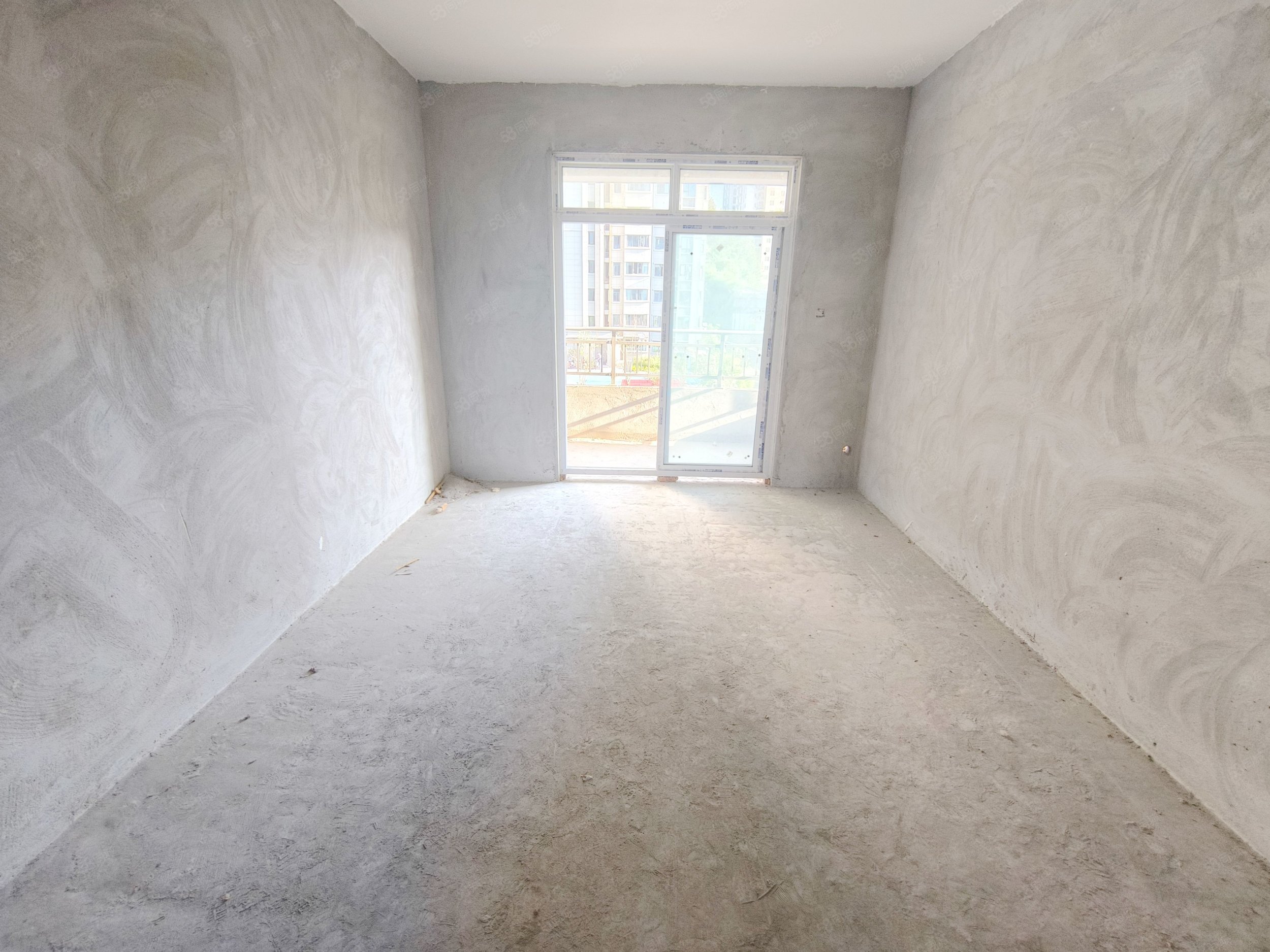 常隆花园3室2厅1卫100.4㎡南北47.5万