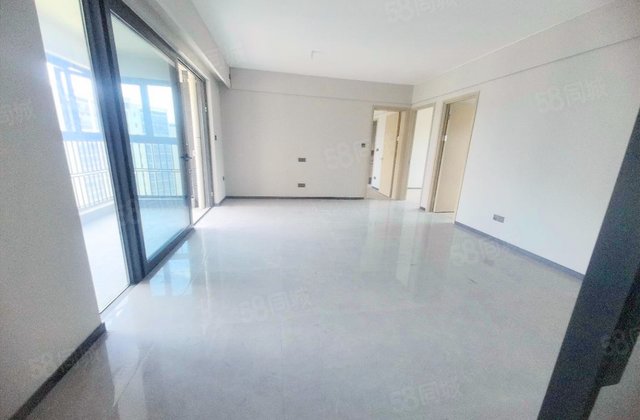 保利时代天珀4室2厅122.63㎡165万二手房图片