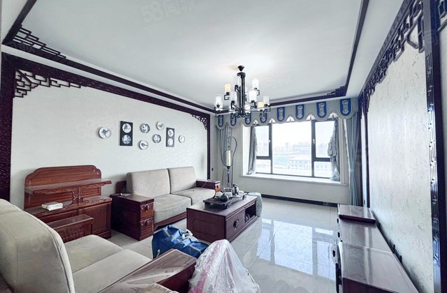 太阳世家云杉居4室2厅143.47㎡120万二手房图片