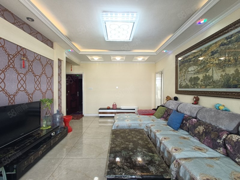 房源信息房源概况罗诗瑶4.9分佣金≤1.