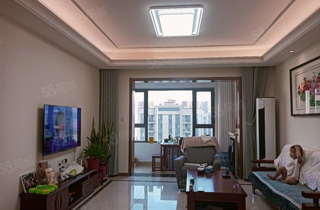 集美一品 洋房 四室两卫 带车位储藏室 免大税 四叶草 实验