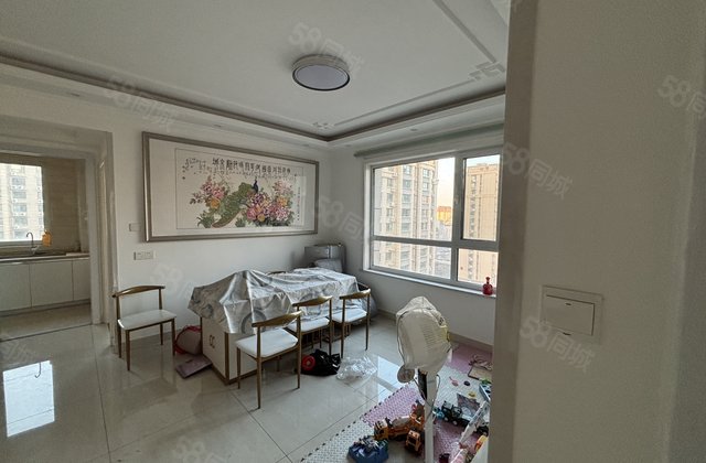 转盘好房子，和园边户视野好，南北通透中楼层，带车位