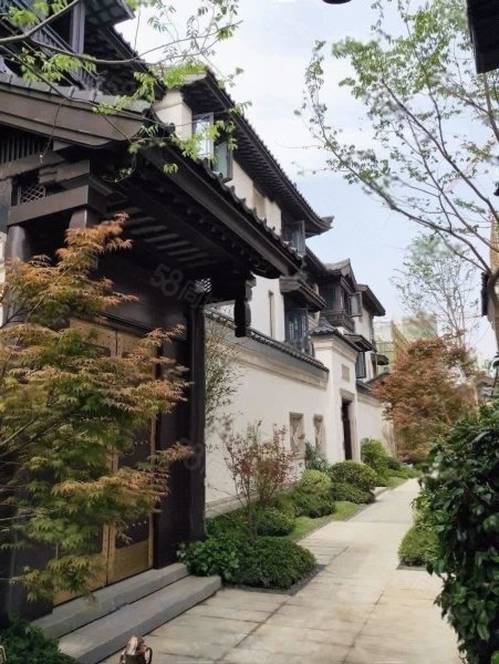 浣花溪山庄5室2厅4卫449.68㎡东北1800万