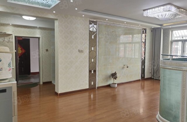 汽车站附近 建设路 农机局家属院 三室朝阳双阳台免大税