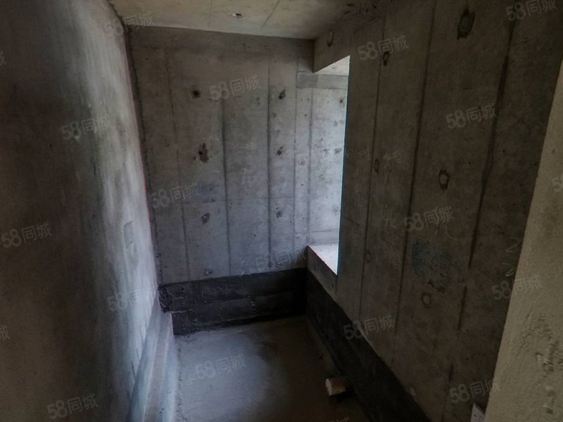 碧桂园江州府3室2厅2卫120㎡南90万