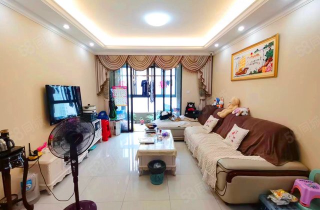 保利香槟国际3室2厅97.83㎡186万二手房图片