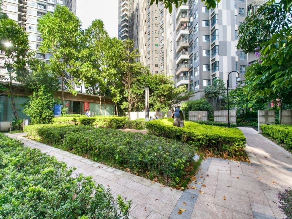 绿景香颂花园5居室户型房正采光好不临街新上房源