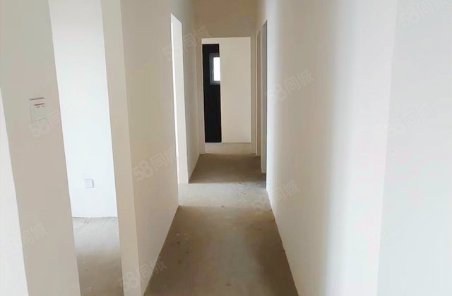 隆鑫印象城邦4室2厅114㎡85万二手房图片