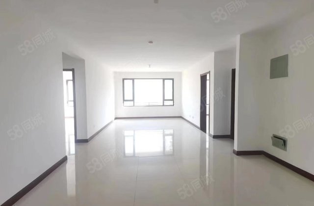 百合新城小高层三室两卫，新房未住，送车储，免大税，随时可看房