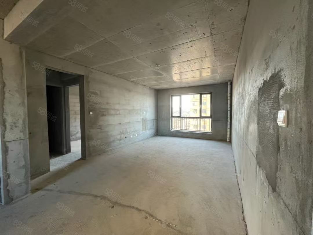 熙樾新城3室2厅2卫143㎡南北93万