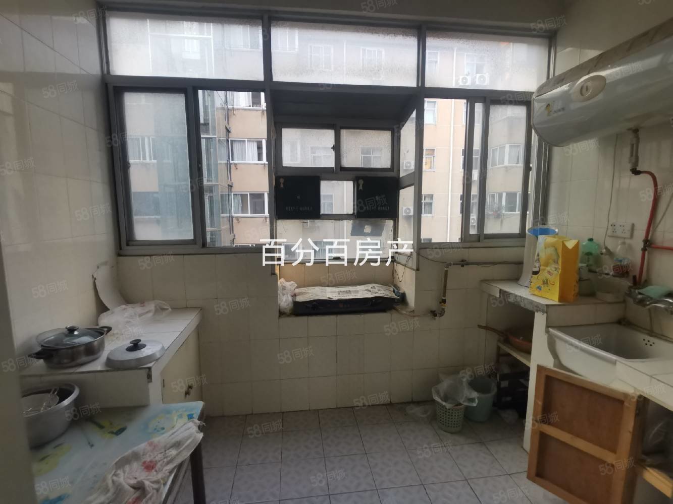 金凤苑3室2厅1卫97㎡南北38万