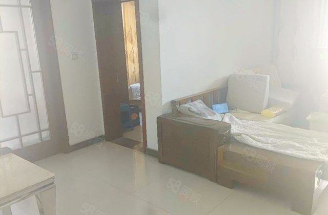 万达天玺小区2室2厅107.24㎡130万二手房图片