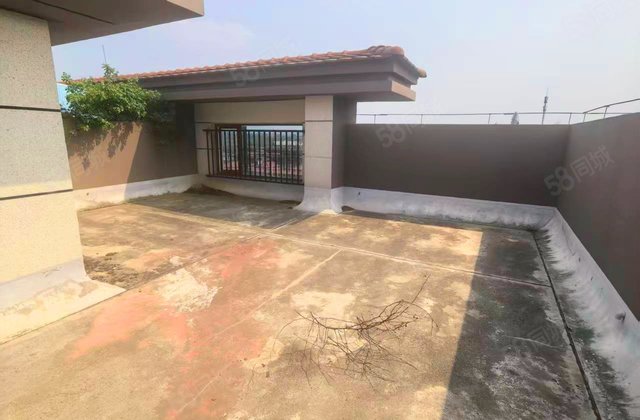 九天藏珑4室2厅139.13㎡180万二手房图片