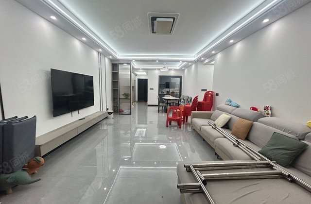 东方新城4室2厅143㎡92万二手房图片