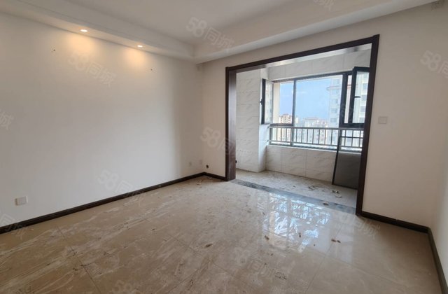 文轩 九州新城 带车位地下室 免大税 密码可看房