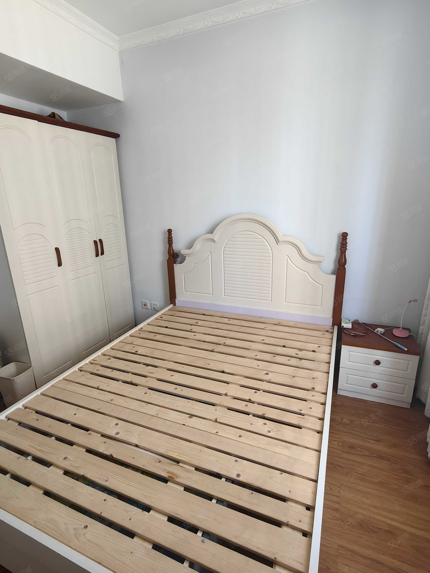 丽阳春都3室2厅2卫132.46㎡南79万