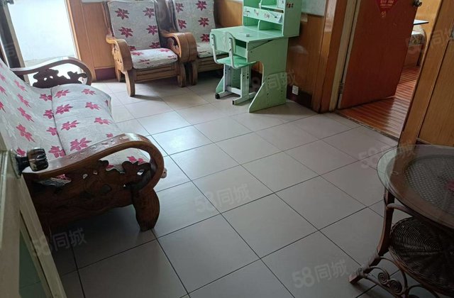 浣笔泉小区4室1厅93.66㎡73万二手房图片