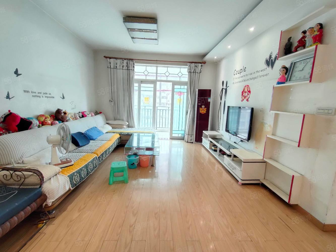 宏发明珠3室2厅1卫115㎡东南55万