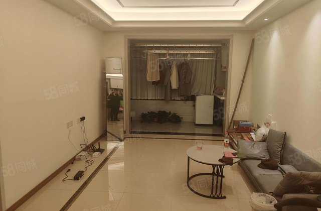 实验 区政府南邻 刚需三室 户型方正 好楼层 随时看房