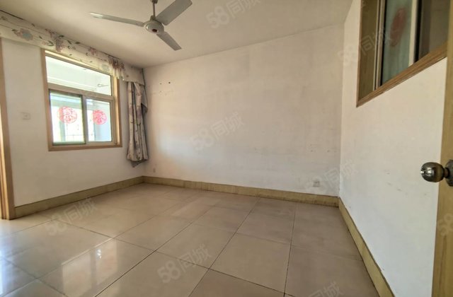 急售文轩本部 外国语 地暖房 带车库 三室 看房有钥匙