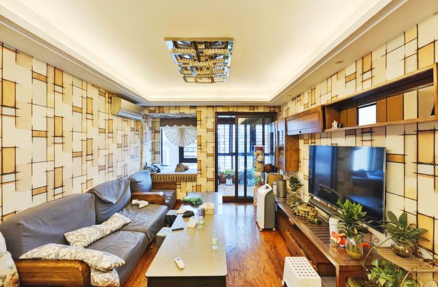 万科美景龙堂3室2厅123.67㎡124万二手房图片