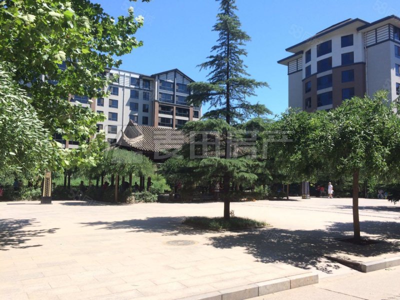 樂府江南2室2廳1衛(wèi)82㎡北526萬