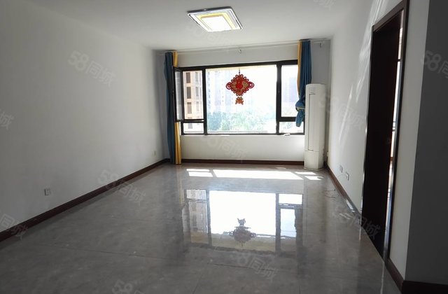 精装急售 实验东昌 三叶草户型 带车位储藏室免大税 随时看房