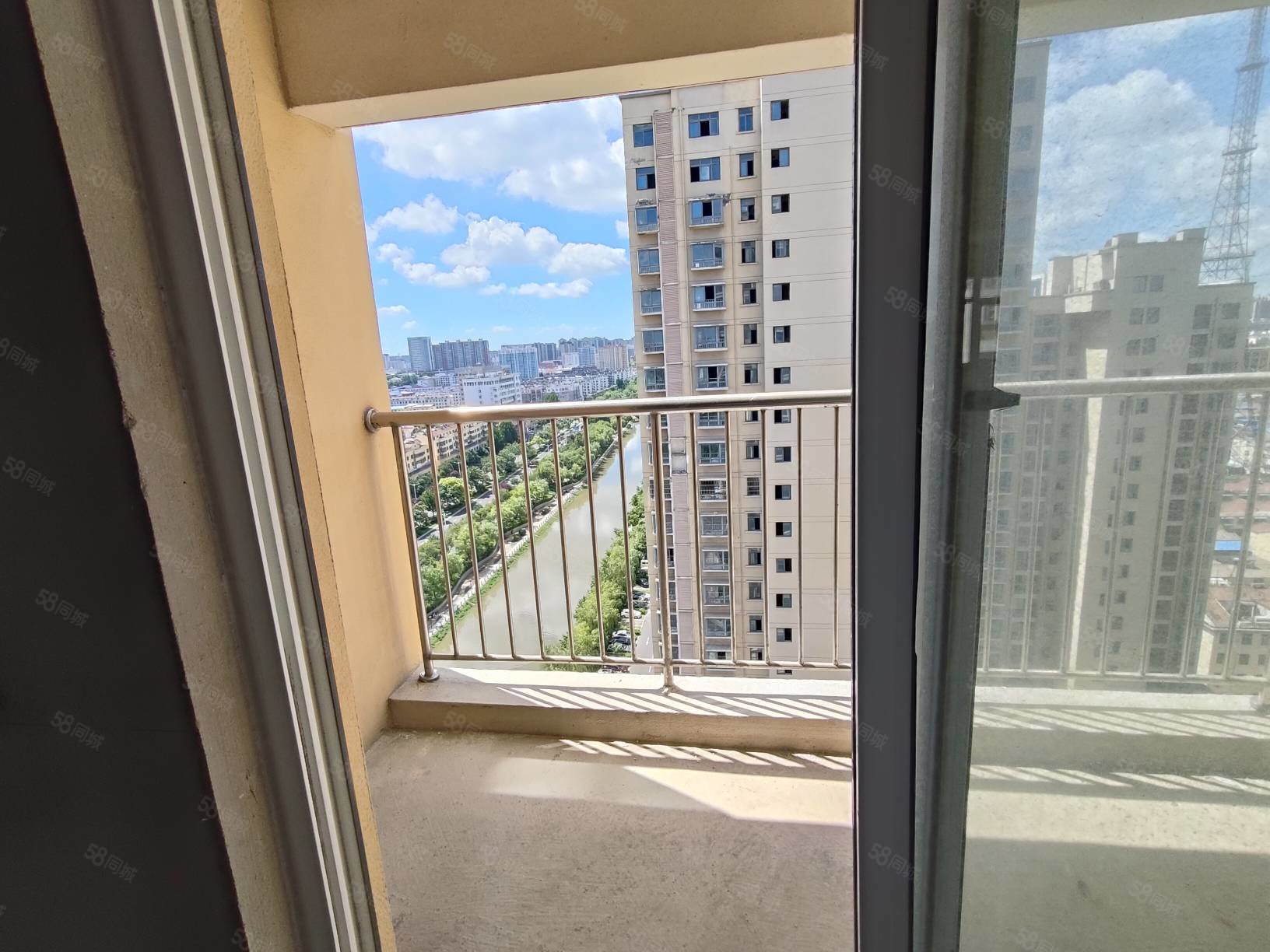 小刘庄还原小区3室2厅1卫100㎡南北29万