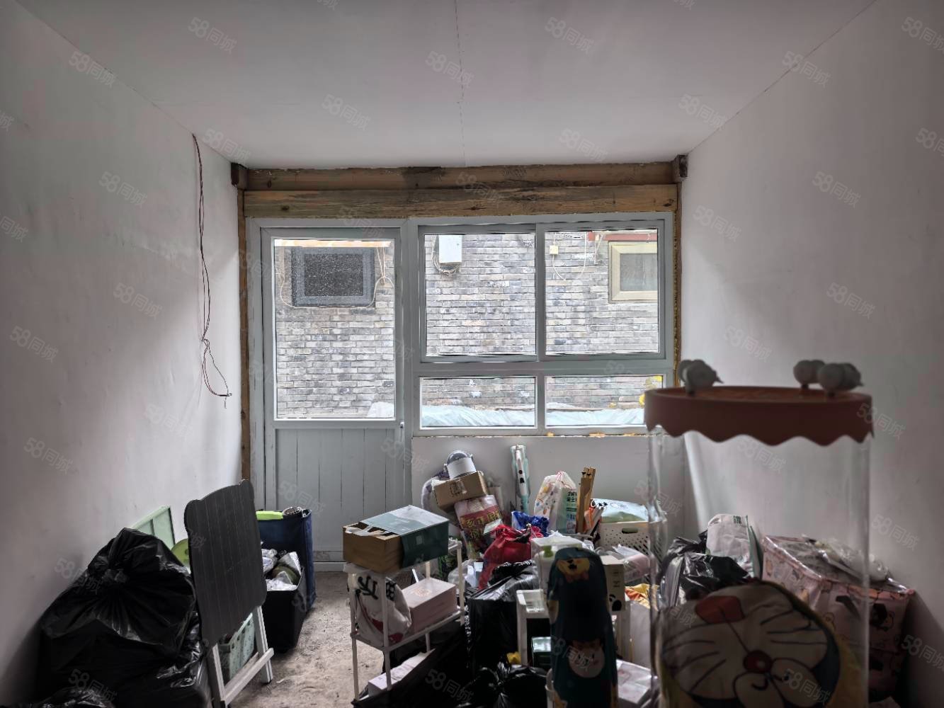 南大安胡同小區(qū)1室0廳0衛(wèi)18.2㎡南北210萬(wàn)