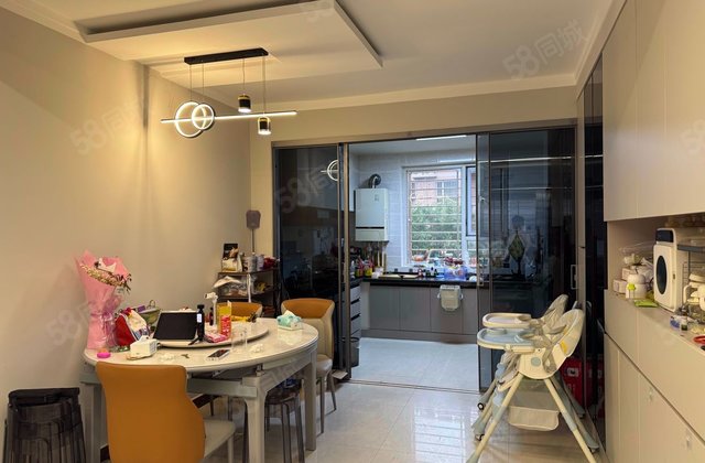 桃园新区3室2厅137㎡99万二手房图片