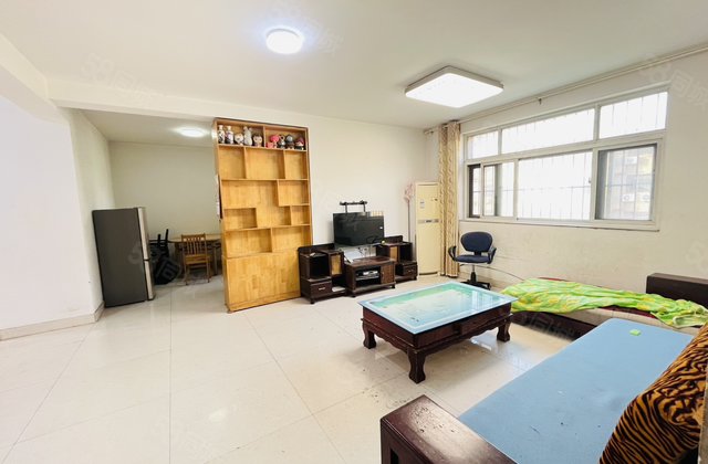 急售单价6000多 振兴路 七中 双阳台 地暖 中层三室欧景