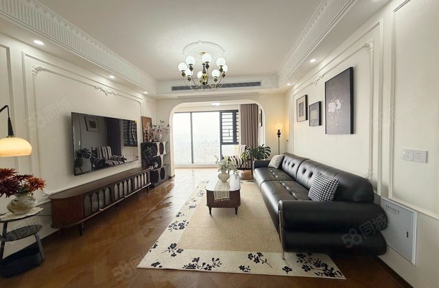 厚海玉龙5室2厅144.85㎡98.8万二手房图片