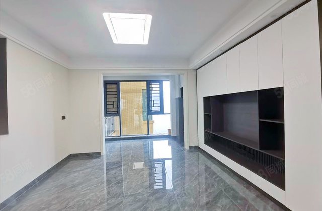 富基世纪公园桃园5室2厅131.94㎡81万二手房图片