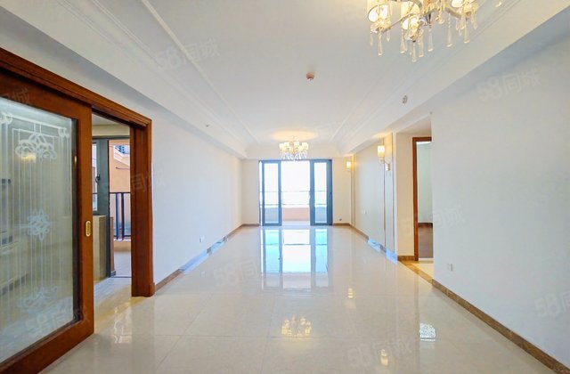 御龙天峰3室2厅129.3㎡160万二手房图片