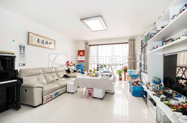 嘉铭桐城(F区)3室2厅174.52㎡1186万二手房图片