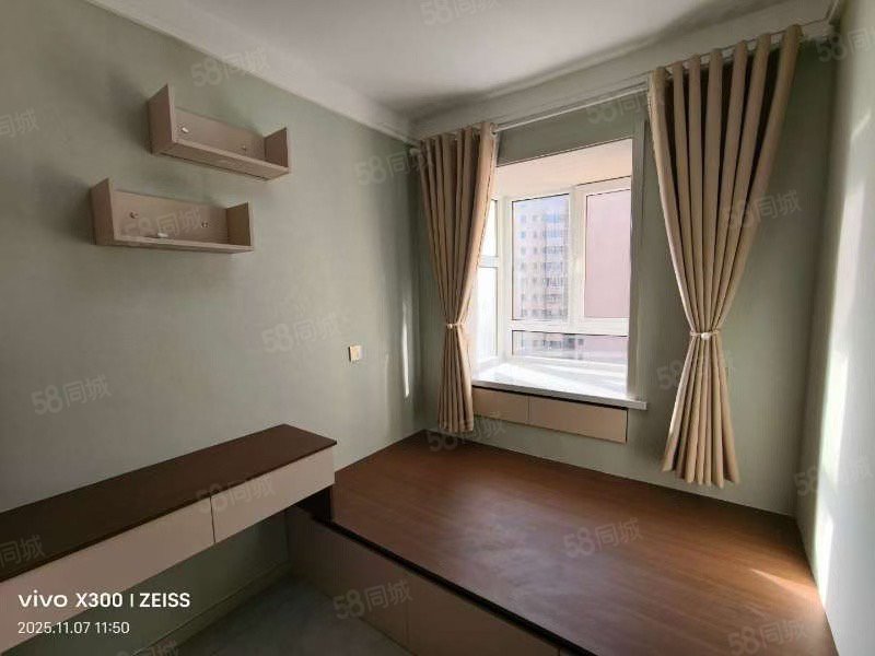 青湖铭城2室2厅1卫79㎡南北30万