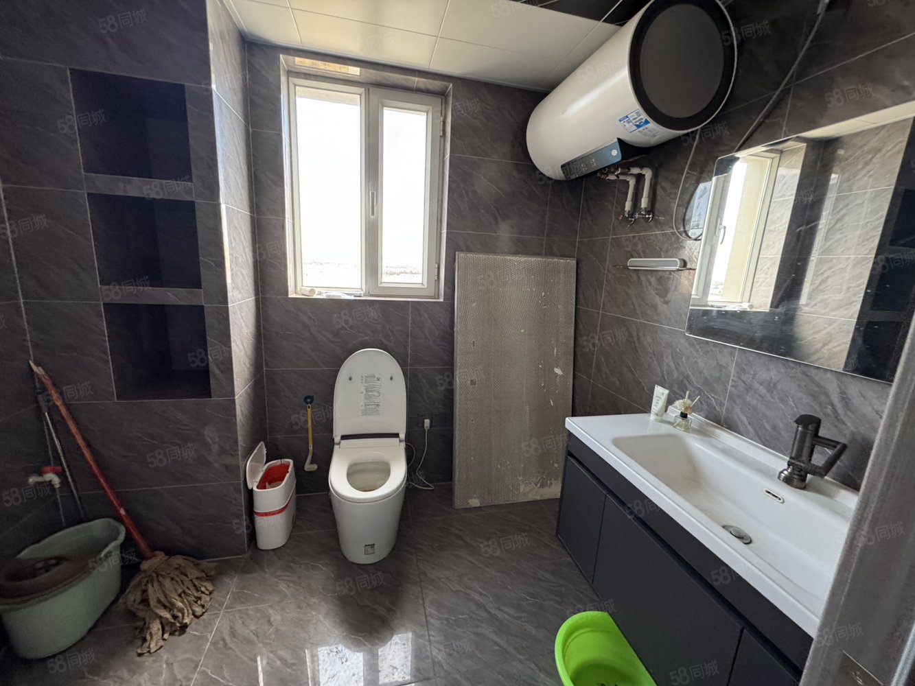 海龙新城3室2厅1卫120㎡南北76万