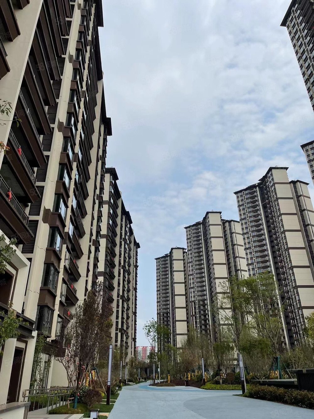 富康公园首府-曲靖58同城