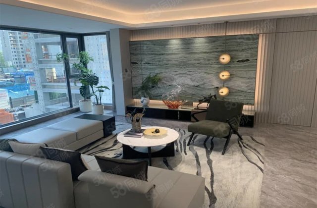 东昌壹号院  南北通透 好楼层采光好 带产权车位 走一手