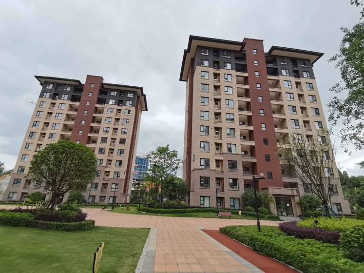 万科城b区精装花园洋房 四房两厅 带车位