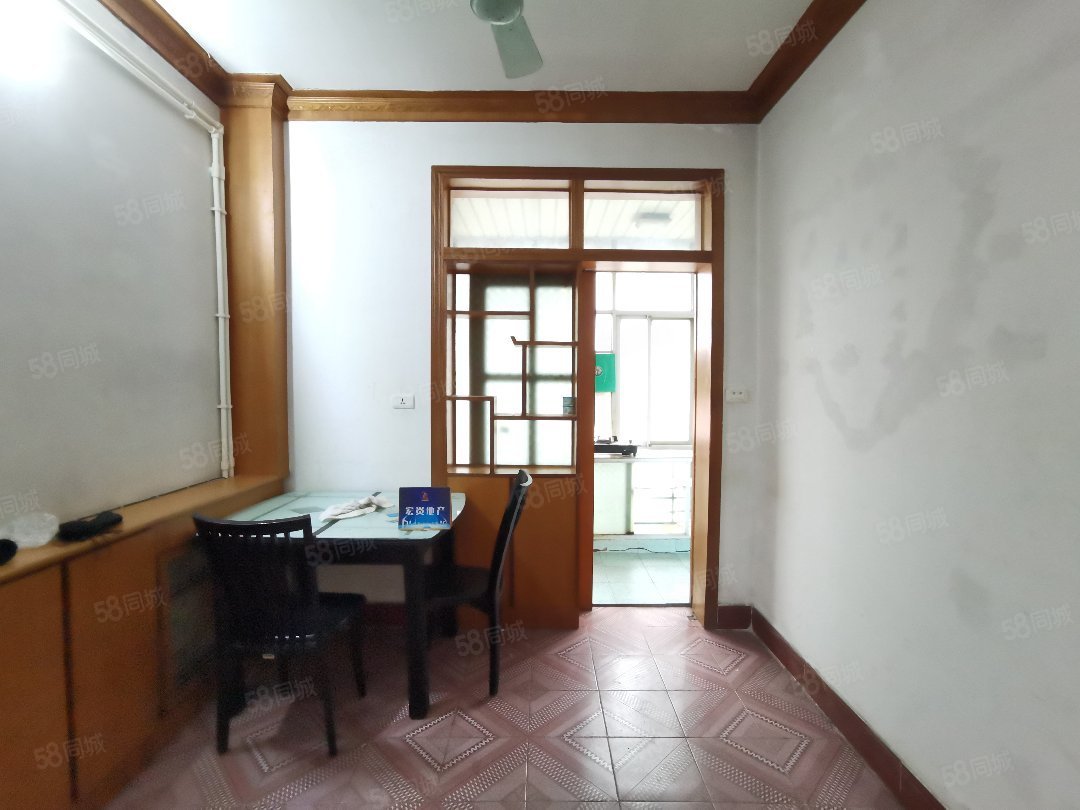 虹美新村3室1厅1卫55㎡南北14.8万