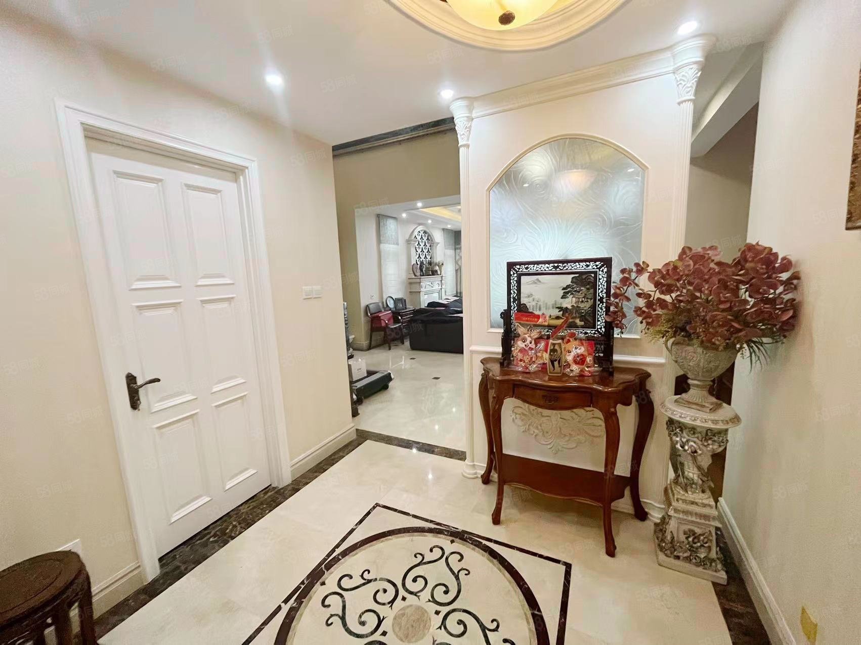 藍岸麗舍(別墅)4室2廳3衛(wèi)369.26㎡南北995萬