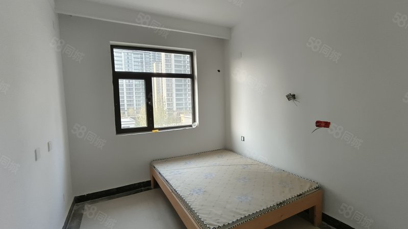 孟达国际新城B2区3室2厅2卫118.84㎡南北140万