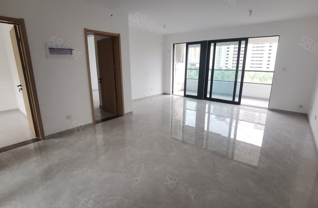 星光理想城现房，110平车位储，85万，比售楼处便宜按揭