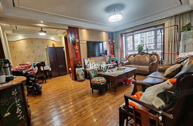 老文轩，龙湾二期洋房，好楼层带车位地下室，看房方便