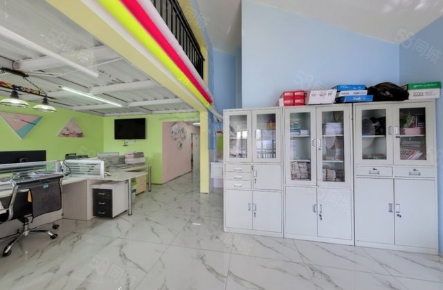 德天国际广场二期4室2厅129.71㎡88万二手房图片