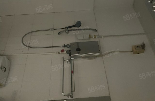 急售月亮湾A区 带车位储藏室   16楼 价格不高